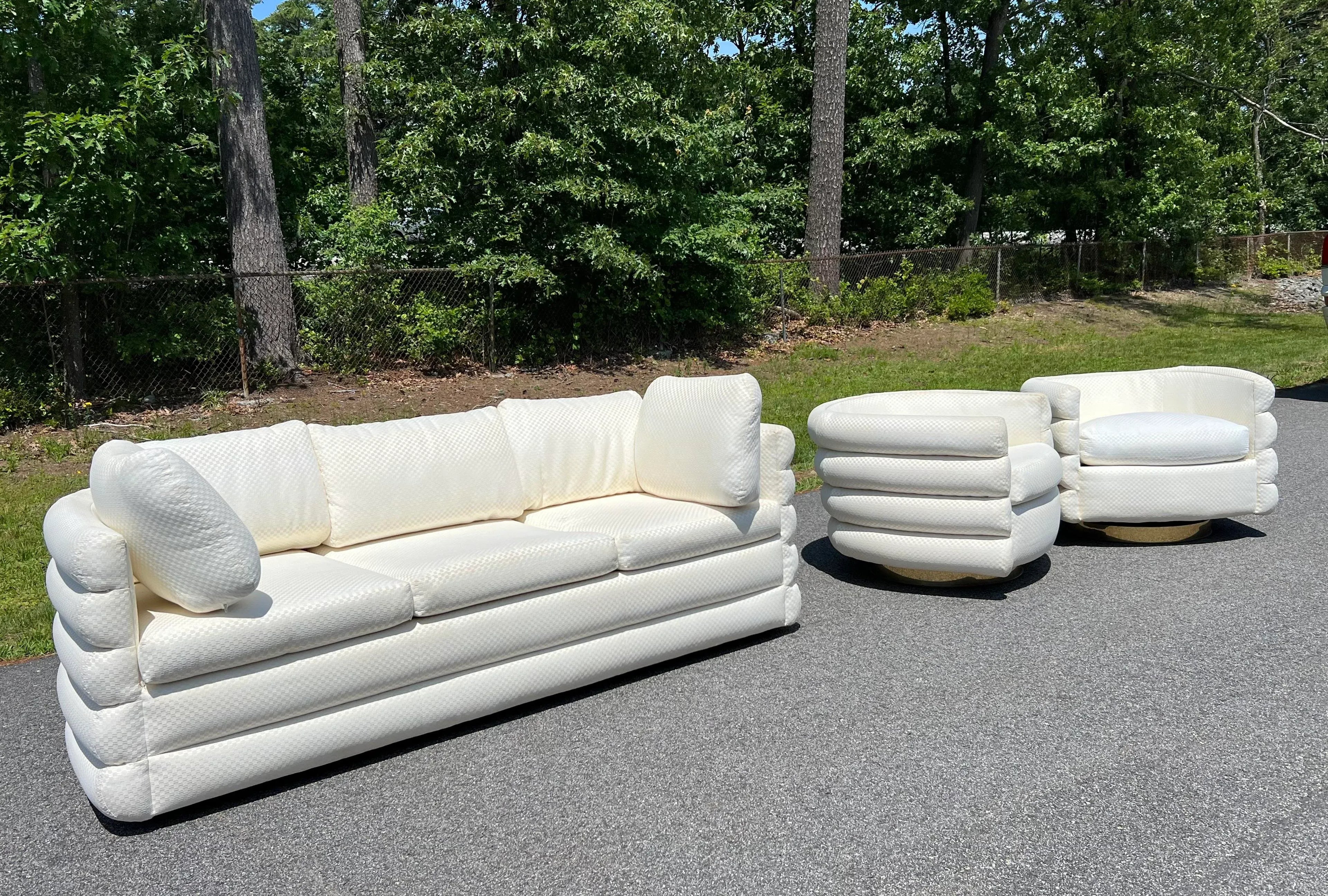 1970s Milo Baughman for Thayer Coggin Post Modern Couch in Ivory Checkered Fabric