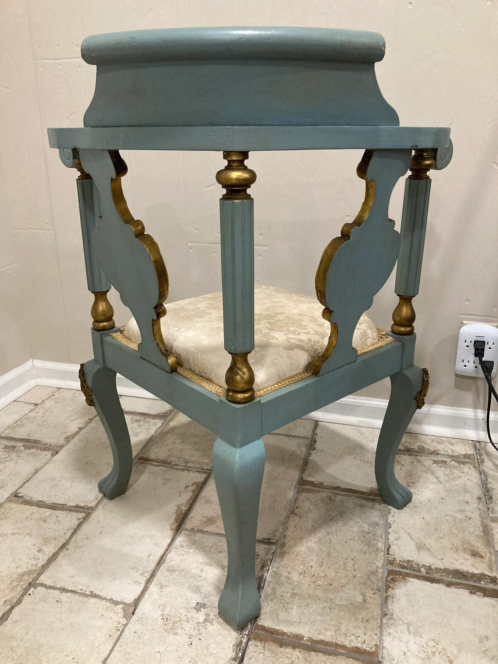 19th Century Lá Belle Epoque Blue and Gold Corner Chair