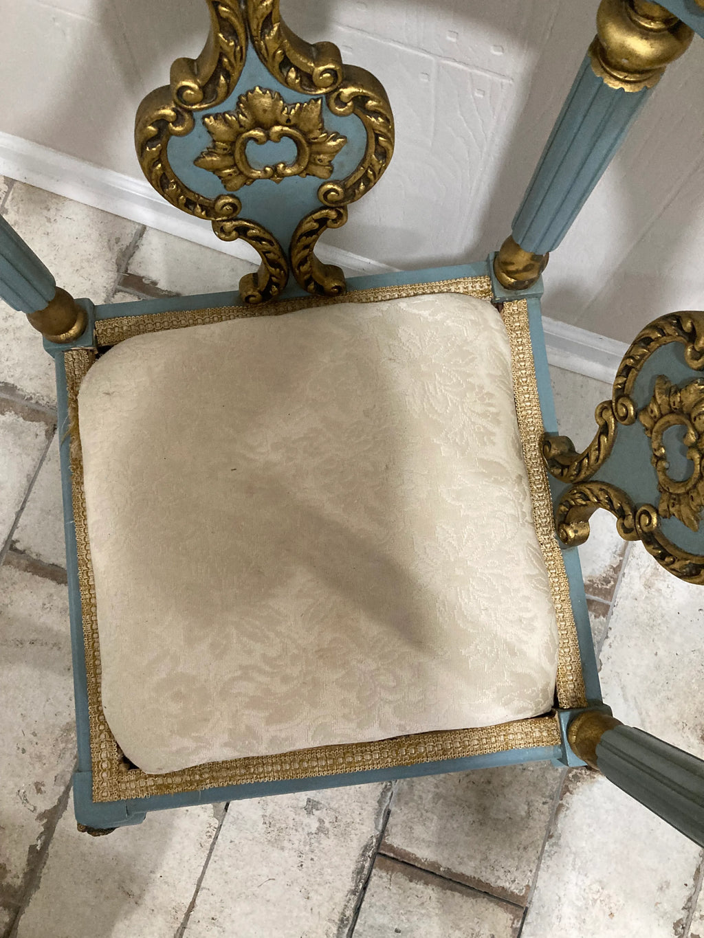 19th Century Lá Belle Epoque Blue and Gold Corner Chair
