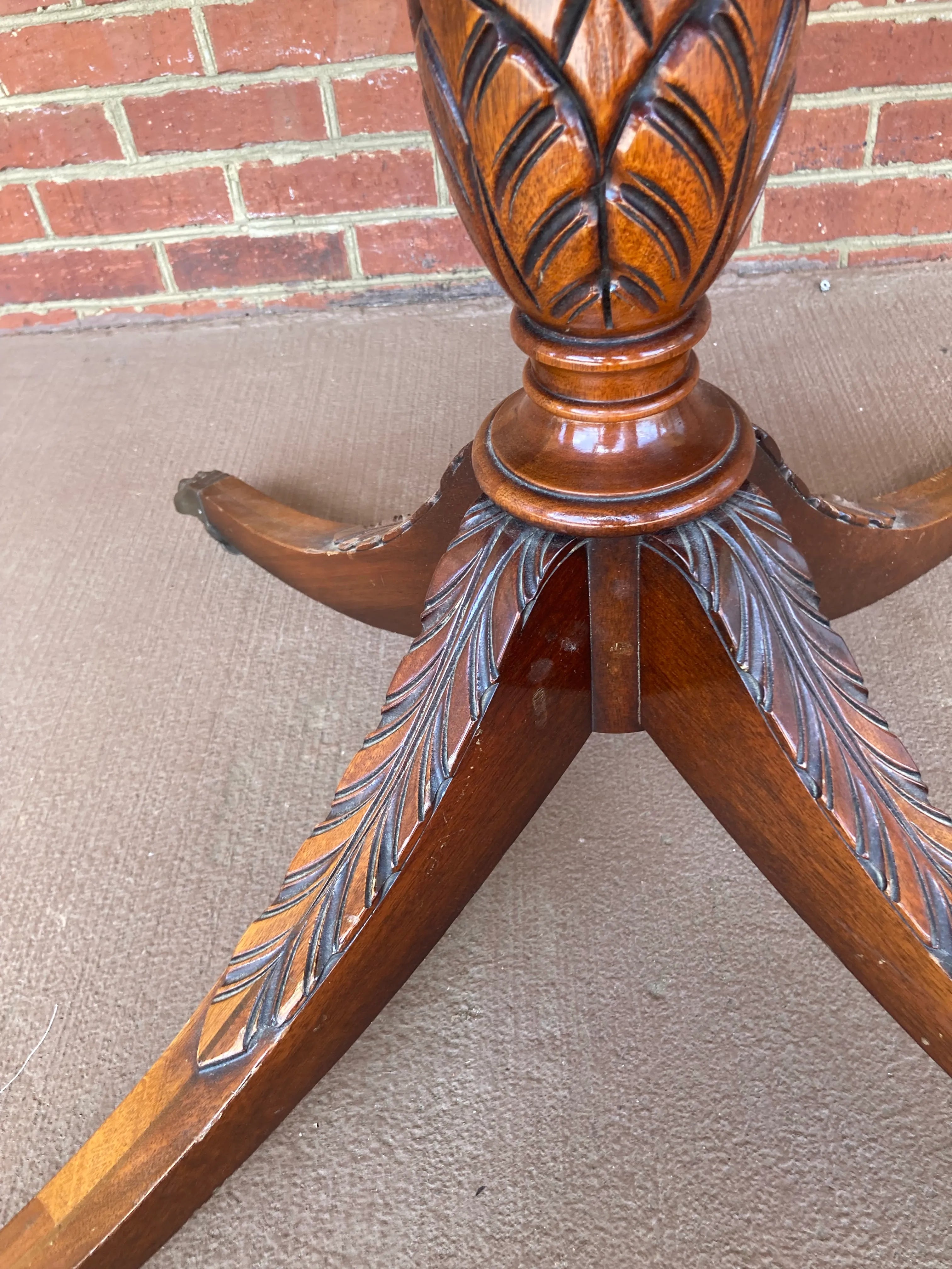 Antique Weiman Heritage Mahogany Round Occasional or Game Table With Leather Inset Top and Pineapple Carved Base