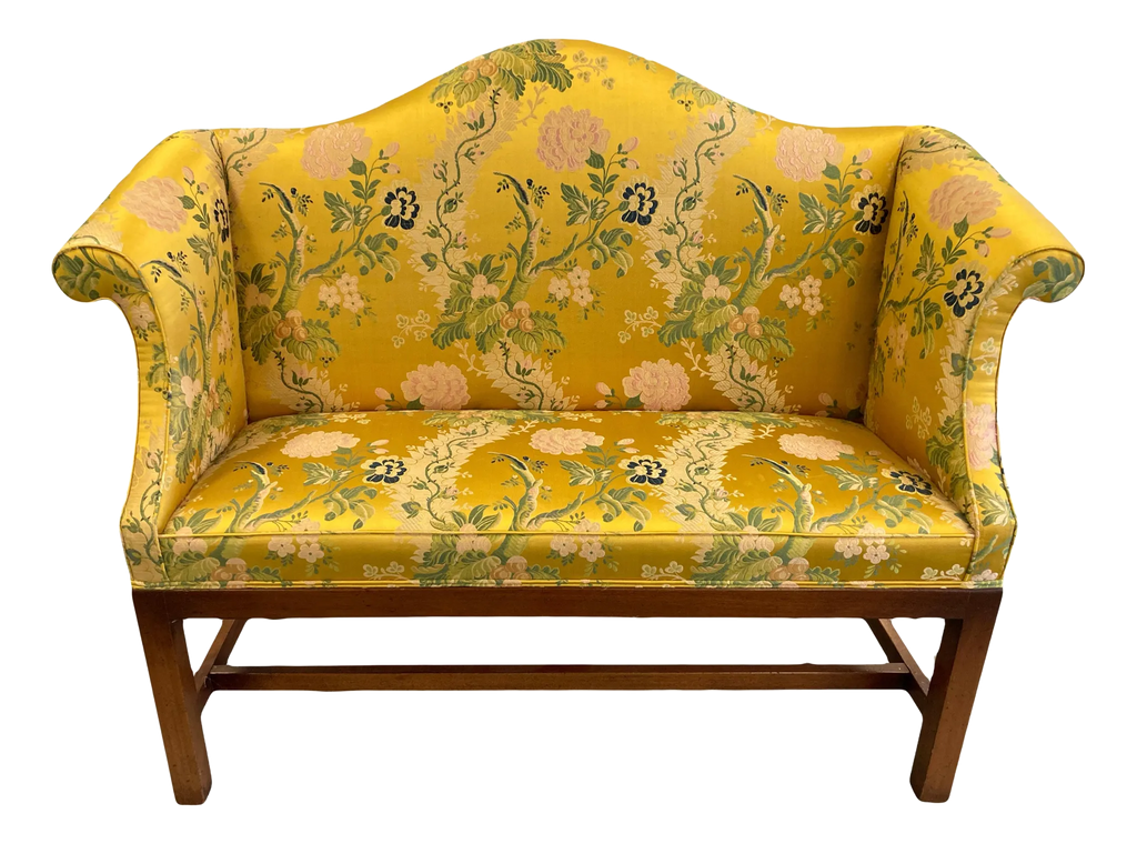 Early 20th Century Chippendale Camelback Scroll Arm Settee in Golden and Pink Famille Rose Chinoiserie Silk Brocade