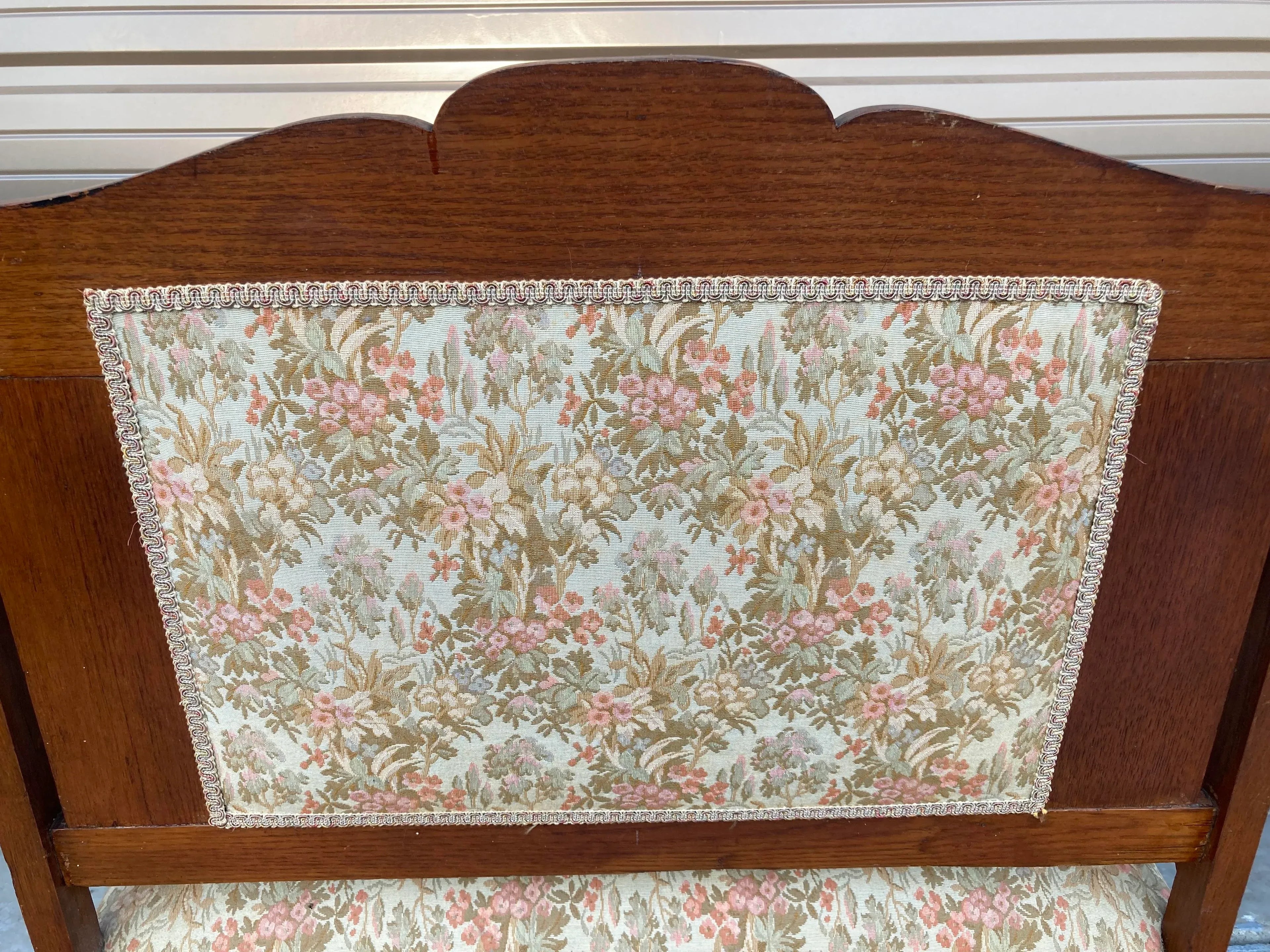 Late 19th Century Carved Wooden Settee in Floral Motif