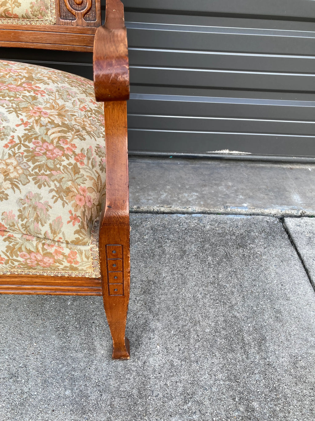 Late 19th Century Carved Wooden Settee in Floral Motif