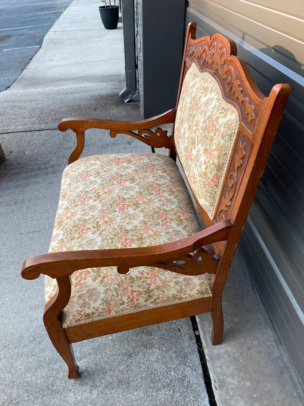 Late 19th Century Carved Wooden Settee in Floral Motif