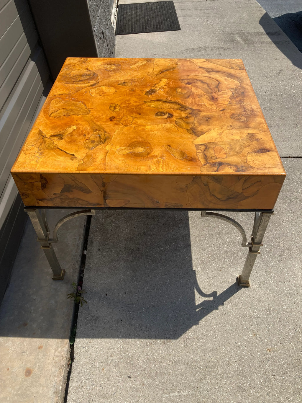 Maison Jansen Style Mid-20th Century Italian Burlwood Campaign Side Table