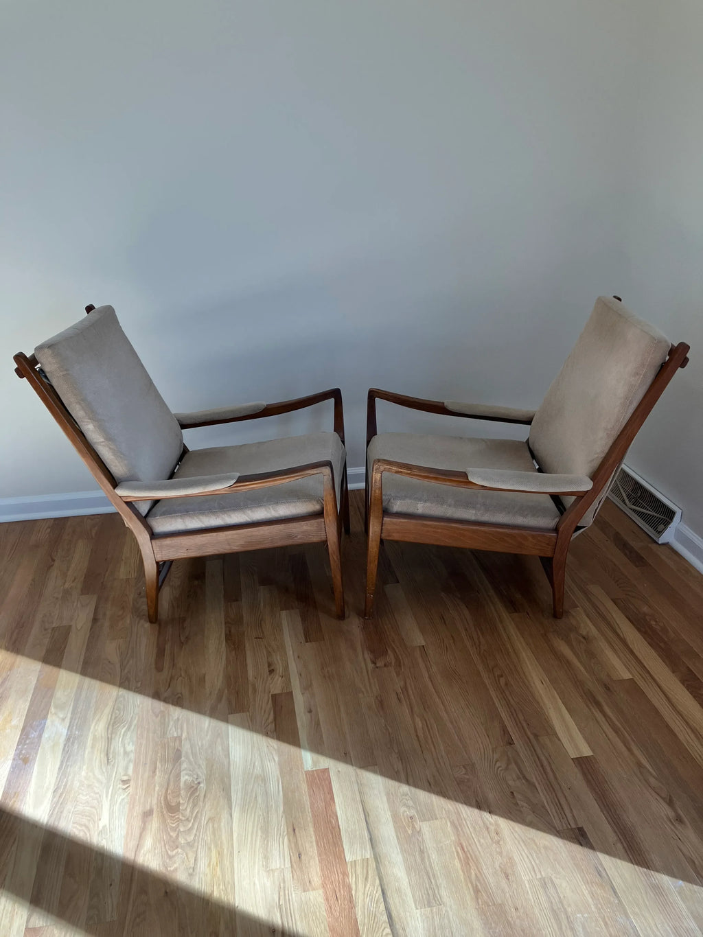 Mid-20th Century Armchairs and Footstool by Samuel Parker for Parker Knoll, England - Set of 3