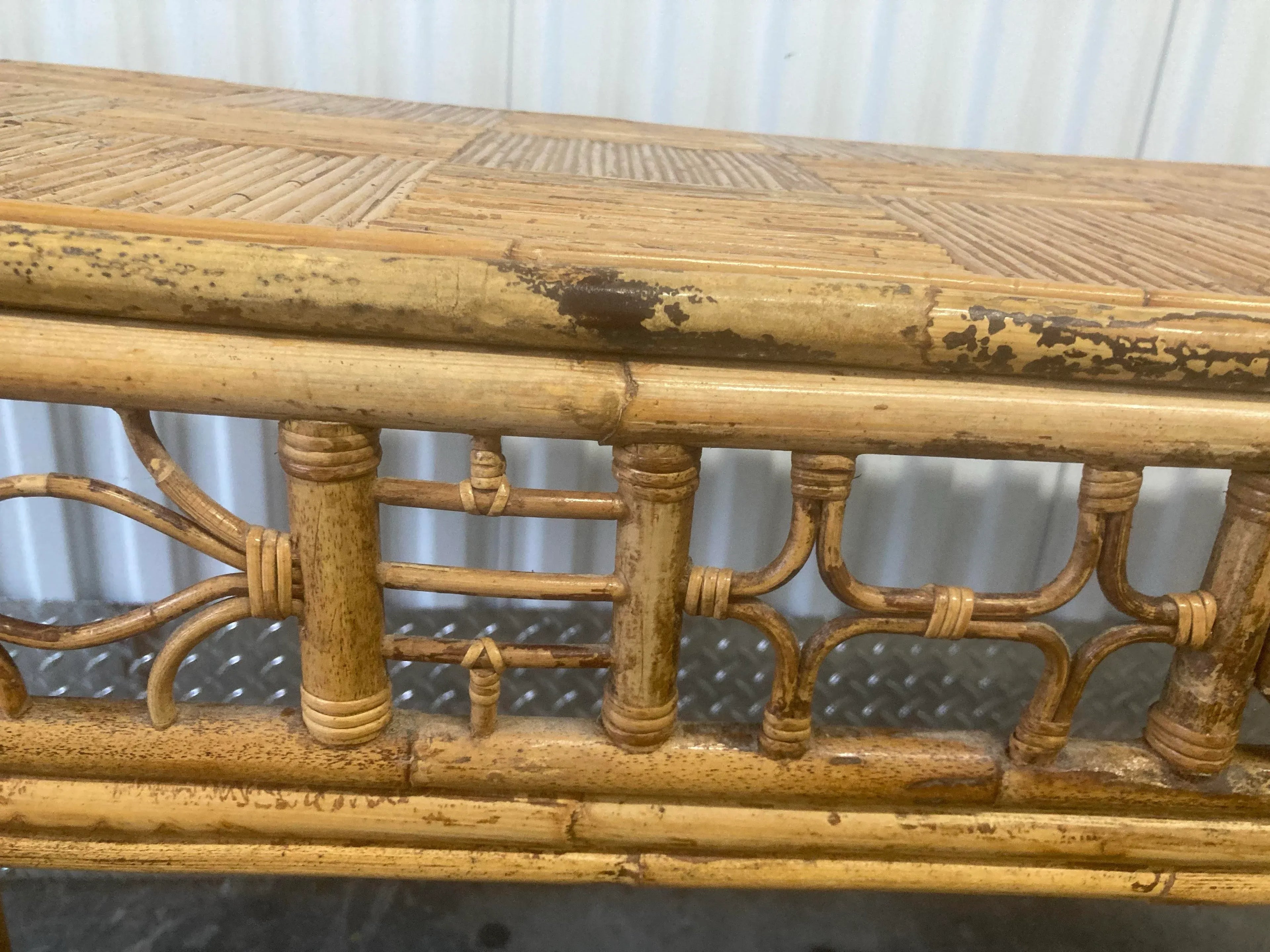 Mid-20th Century Bamboo Chinese Chippendale Fretwork Sofa or Hall Table With Parque Top