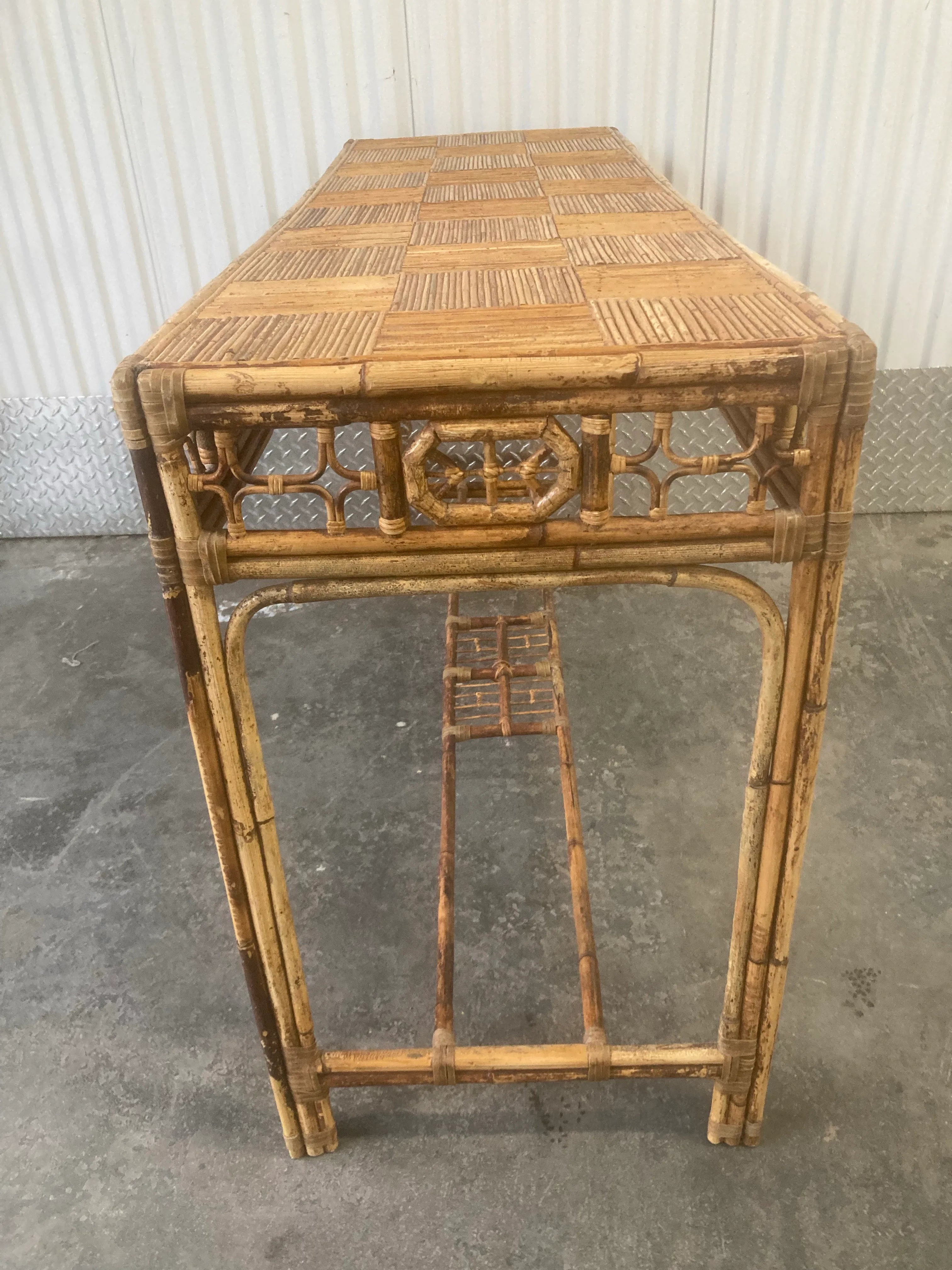 Mid-20th Century Bamboo Chinese Chippendale Fretwork Sofa or Hall Table With Parque Top
