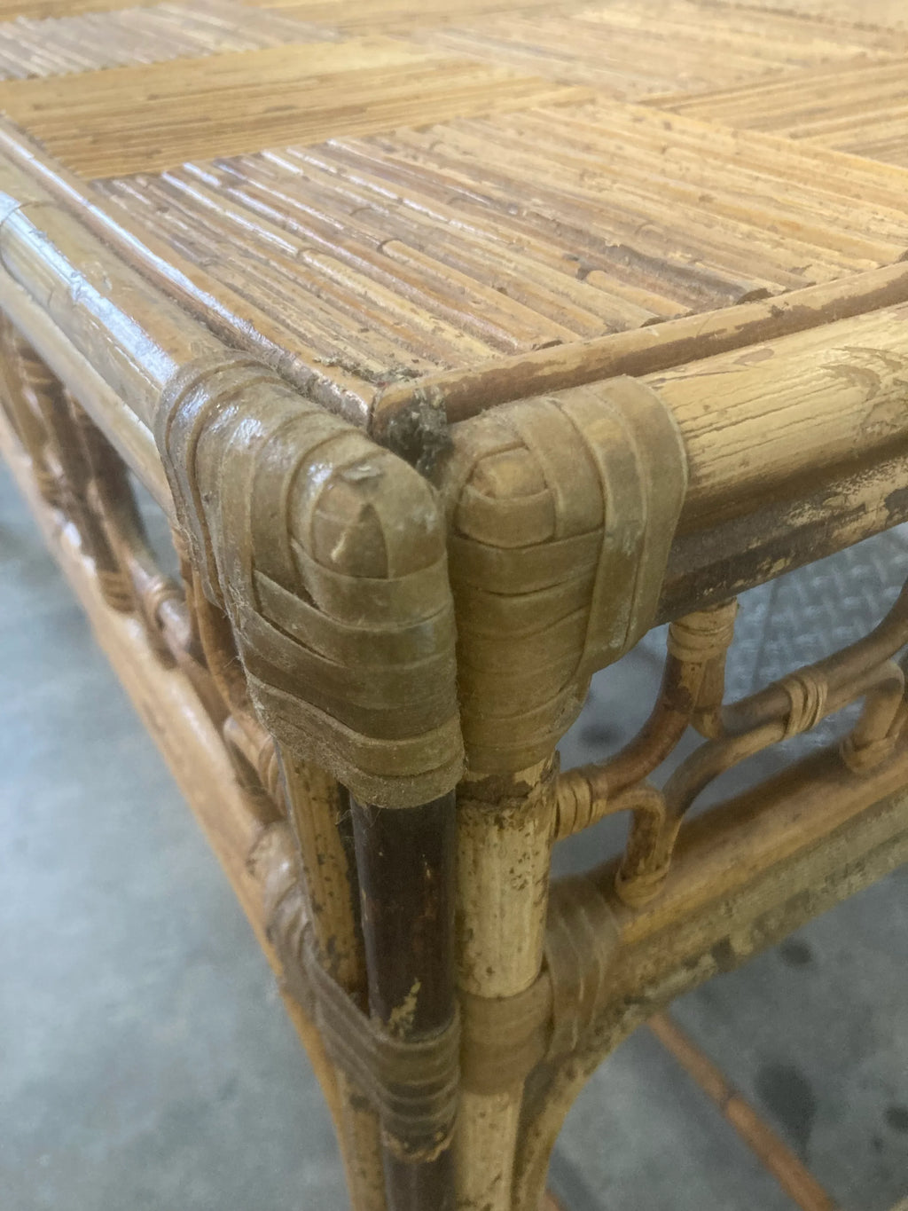 Mid-20th Century Bamboo Chinese Chippendale Fretwork Sofa or Hall Table With Parque Top