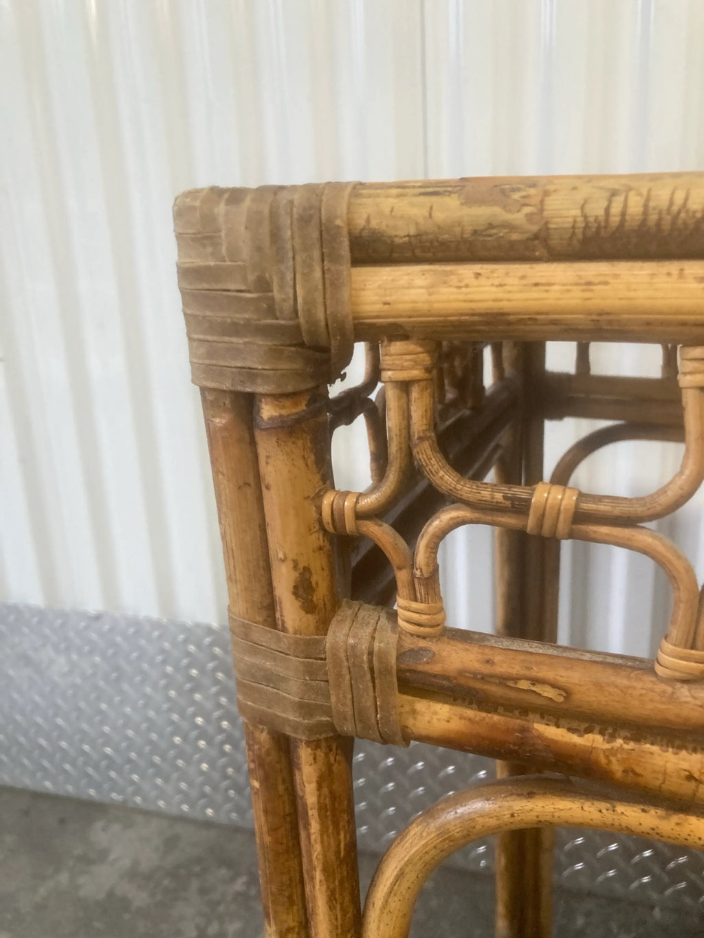Mid-20th Century Bamboo Chinese Chippendale Fretwork Sofa or Hall Table With Parque Top