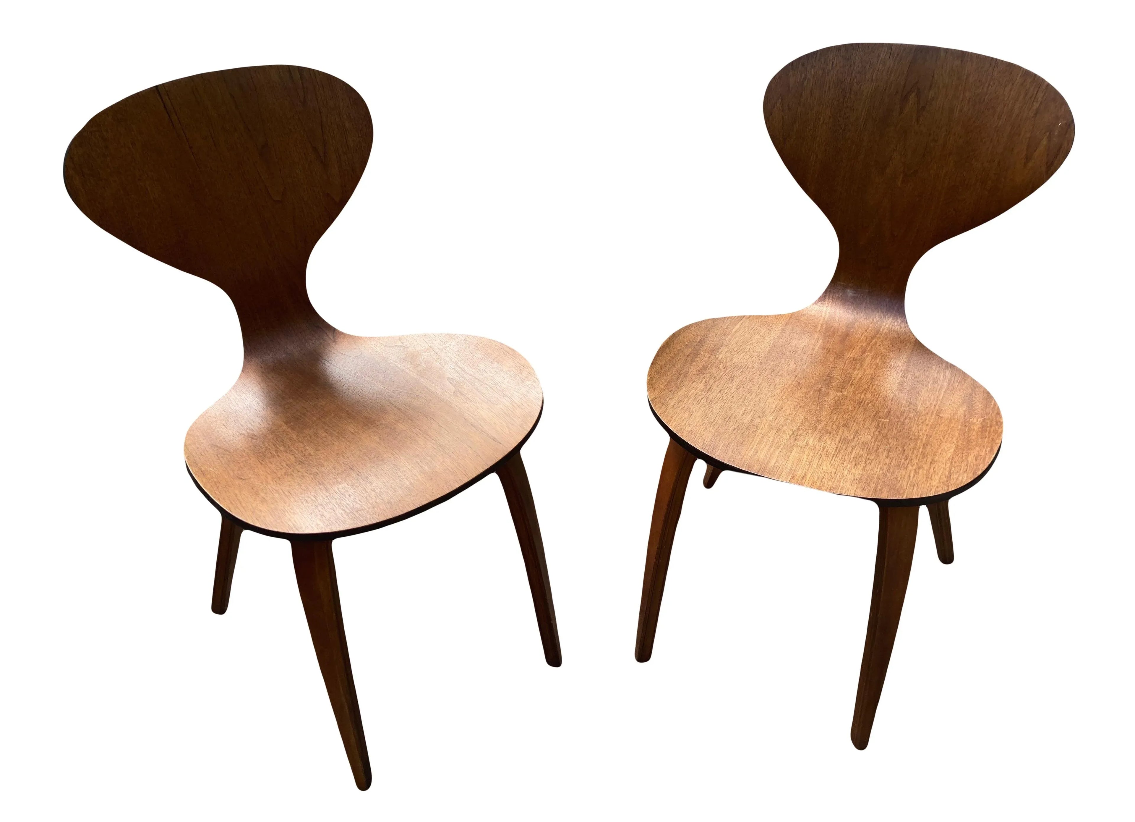 Mid-20th Century Bent Plywood Side Chairs in the Style of Norman Cherner - a Pair