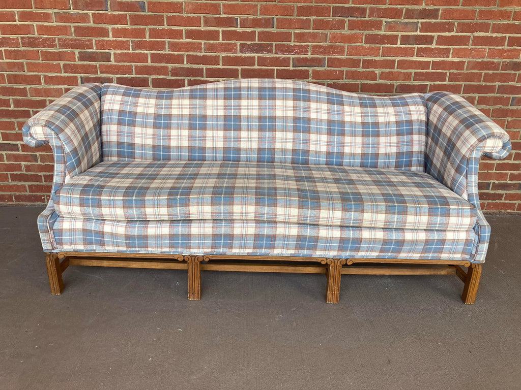 Mid-20th Century Cottage-Core Camelback Sofa With Chinese Chippendale Carved Legs in Original Plaid Fabric