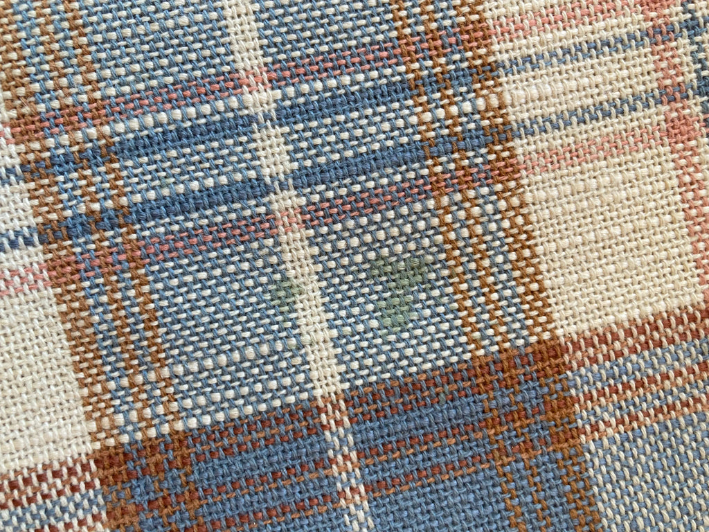Mid-20th Century Cottage-Core Camelback Sofa With Chinese Chippendale Carved Legs in Original Plaid Fabric