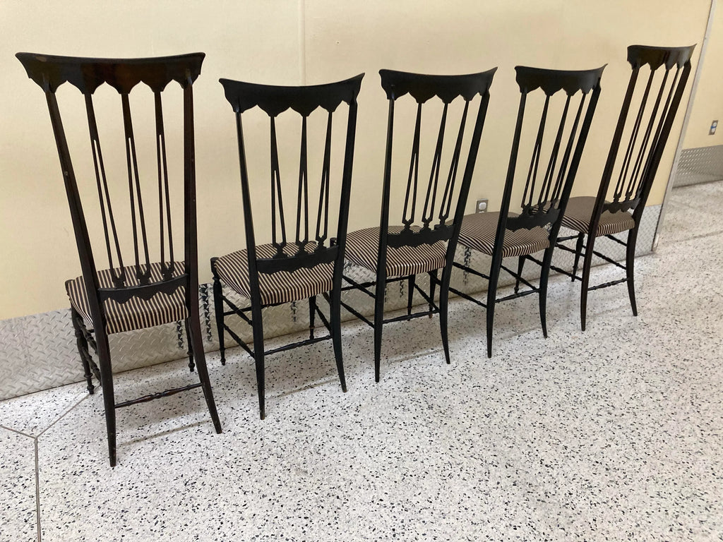 Mid-20th Century Gio Ponti Style Italian Chiavari Chairs in Ebonized Beechwood Attributed to Guido Chiappe for S. A. C. - Set of Five
