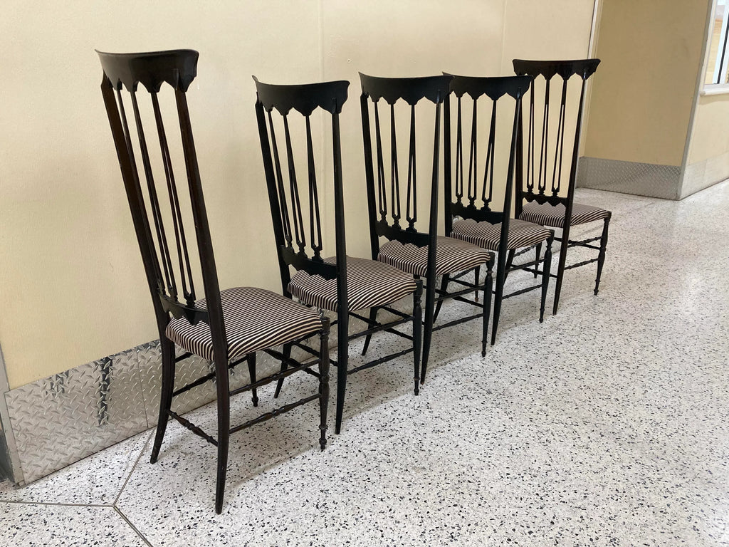 Mid-20th Century Gio Ponti Style Italian Chiavari Chairs in Ebonized Beechwood Attributed to Guido Chiappe for S. A. C. - Set of Five