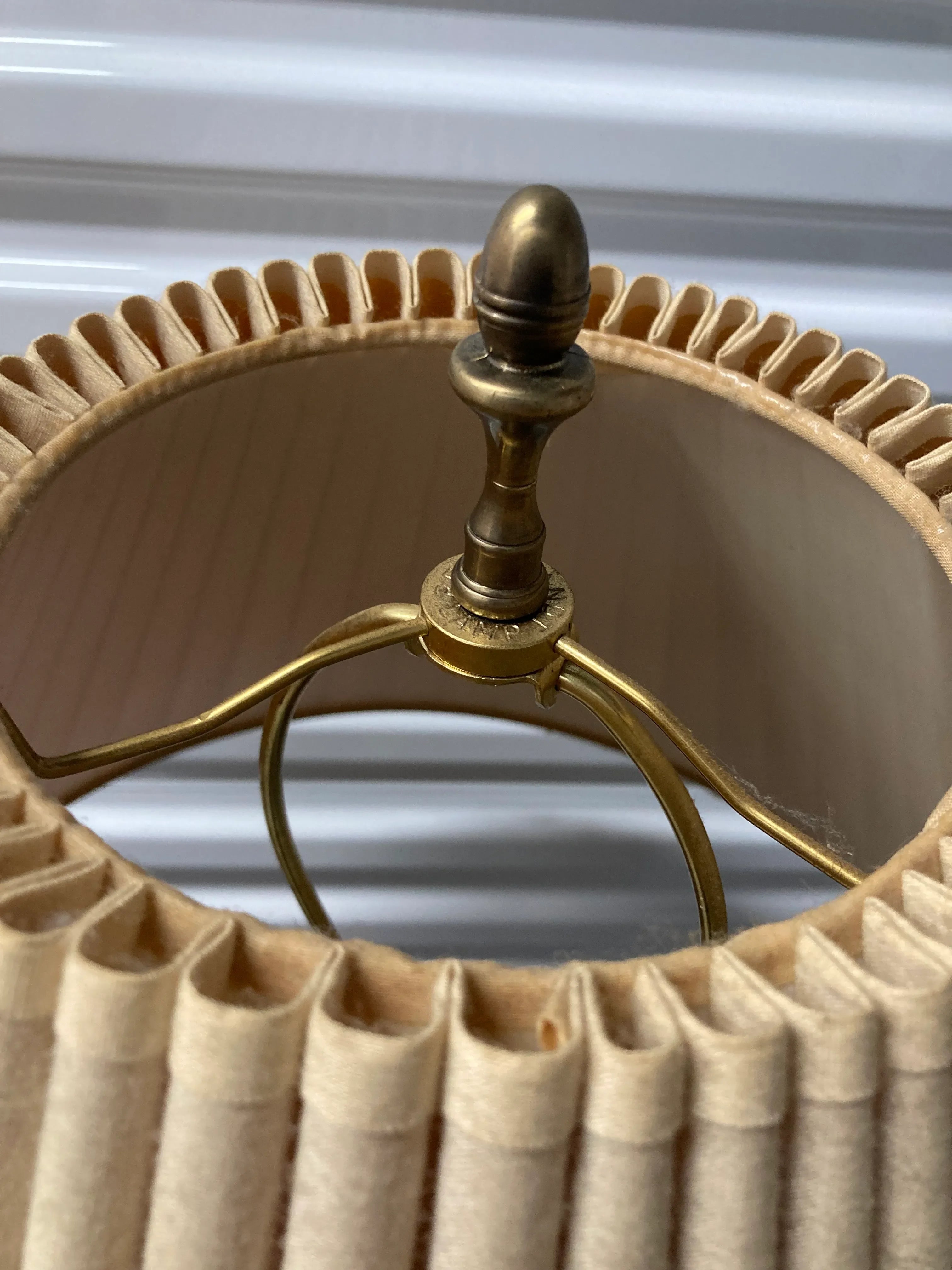 Mid-20th Century Neoclassical Brass and Black Lamps by Rembrandt - a Pair
