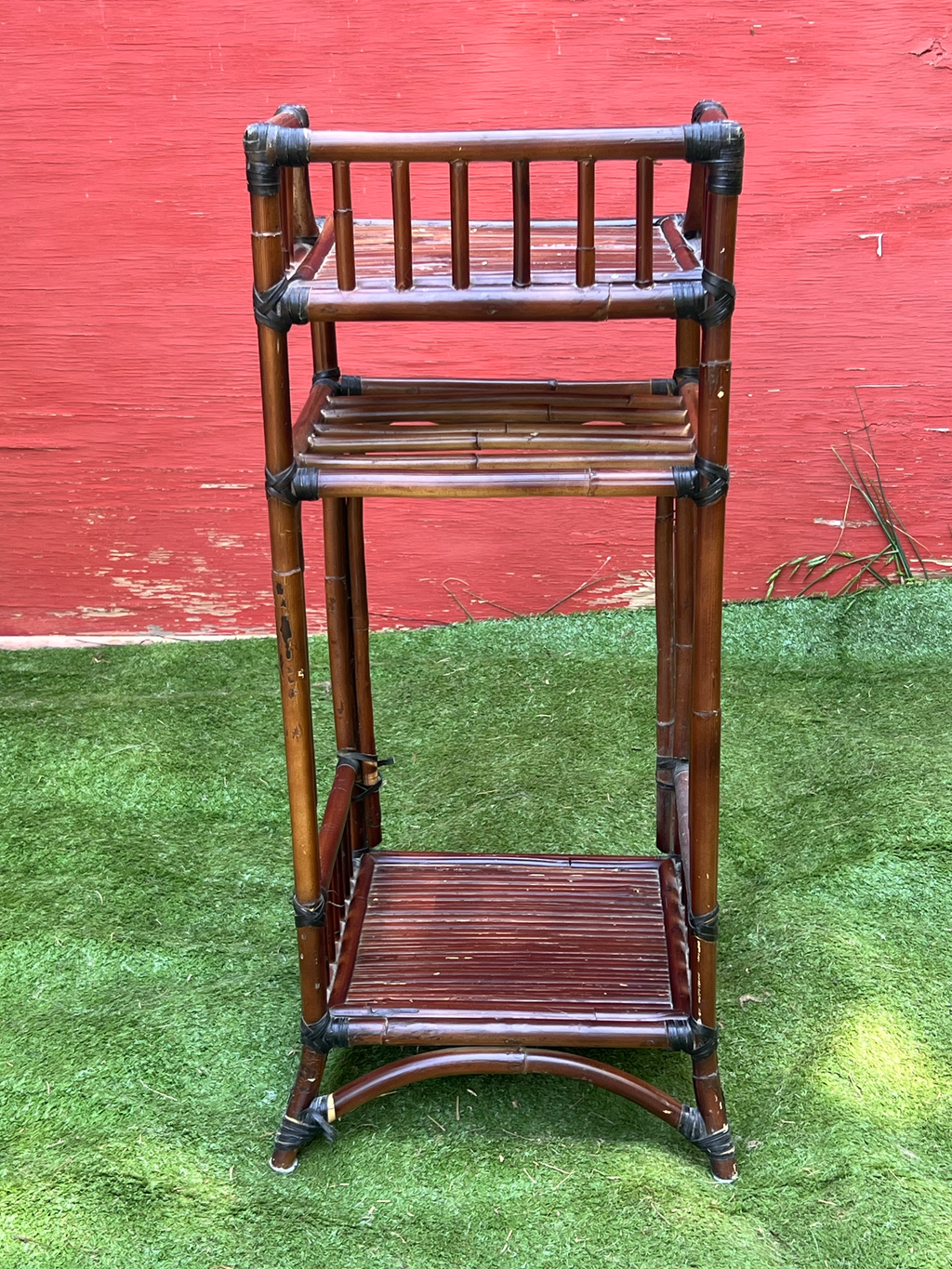 Mid-Late 20th Century Bamboo Etagere 3-Tiered Shelf or Magazine Stand