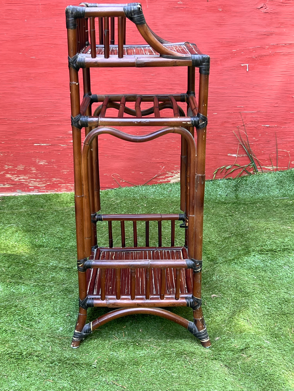 Mid-Late 20th Century Bamboo Etagere 3-Tiered Shelf or Magazine Stand