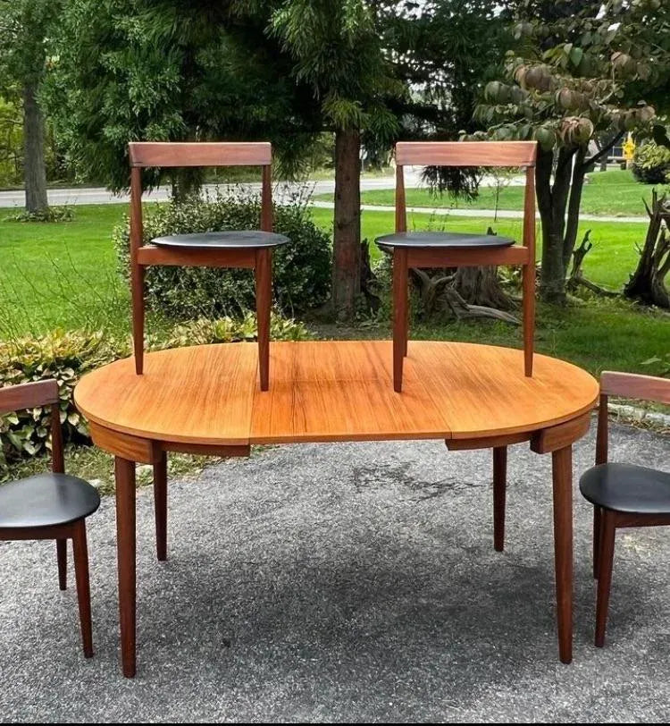 Rare Mid 20th Century Danish Teak Hans Olsen for Frem Rojle Expanding Dining Table With 4 Triangular Nesting Chairs